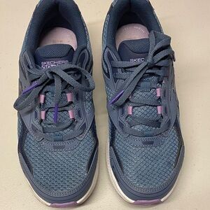 Skechers Women's Blue and Lavender Sneakers
